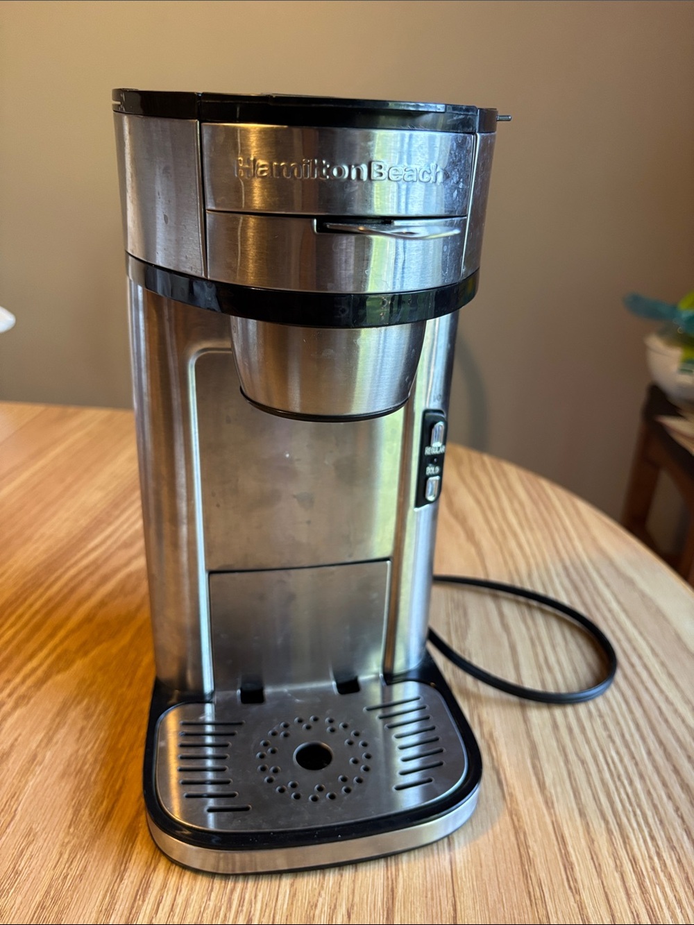 Hamilton Beach Silver and Black The Scoop Single-Serve Coffeemaker